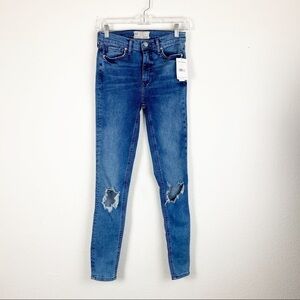 Free People | Busted Knee High Rise Jeans 27L